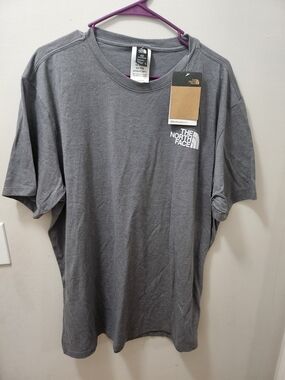 The North Face Men's Short-Sleeve Logo Tee — Charcoal Gray